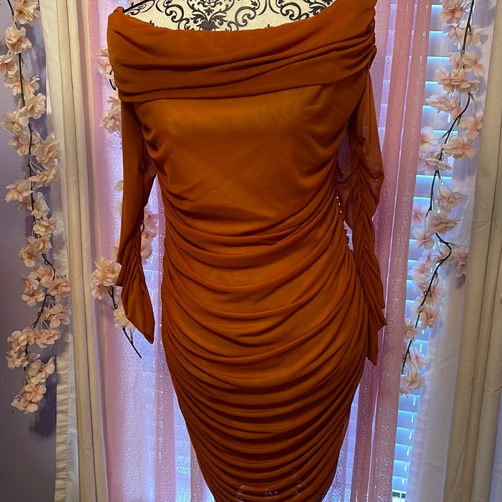 Off the shoulder ruched stunner